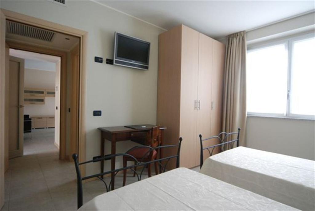 Residence & Suites Solaf Bonate di Sopra ห้อง รูปภาพ